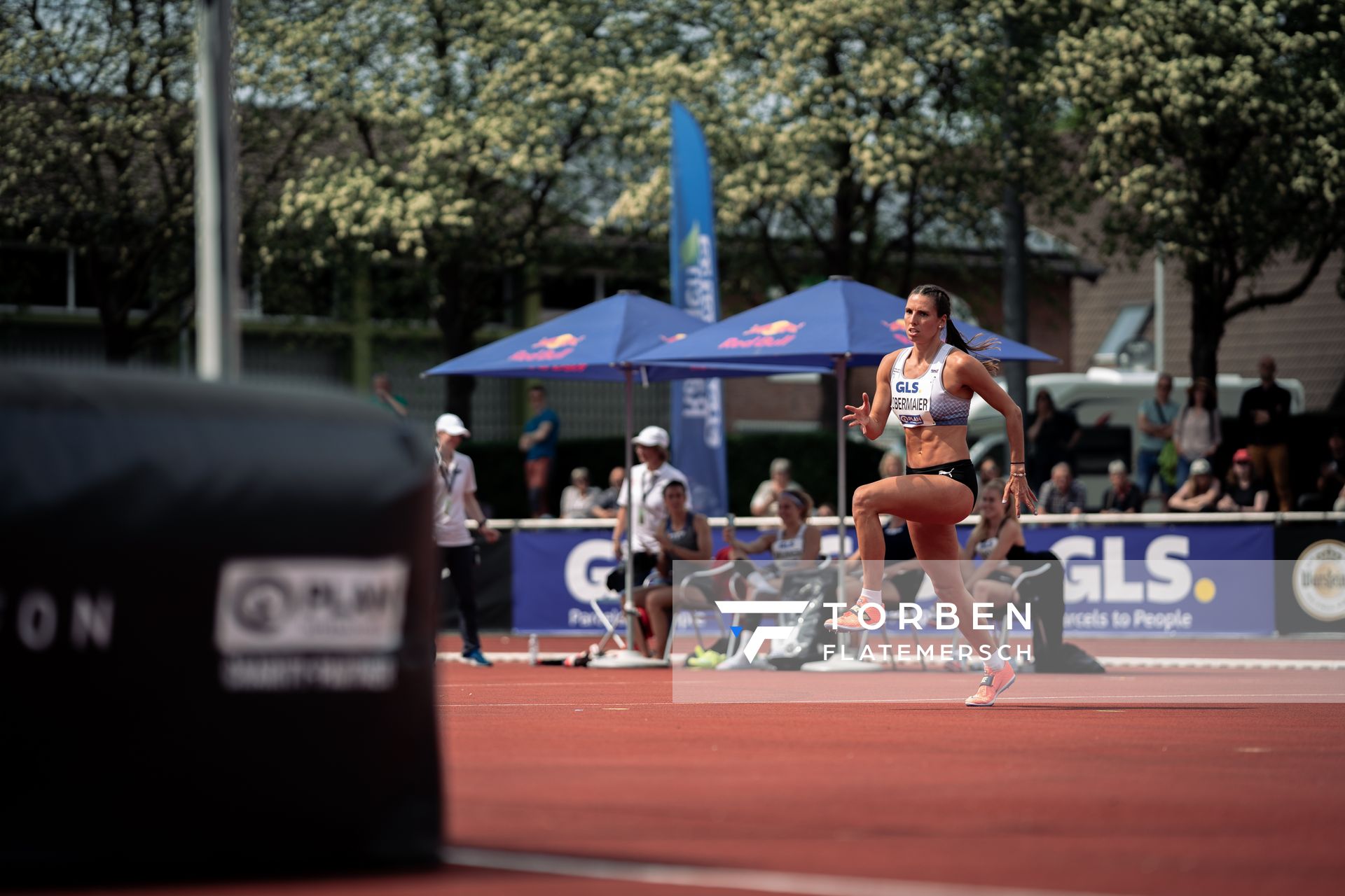 Anna-Lena Obermaier (LG Telis Finanz Regensburg) beim Hochsprung am 07.05.2022 beim Stadtwerke Ratingen Mehrkampf-Meeting 2022 in Ratingen